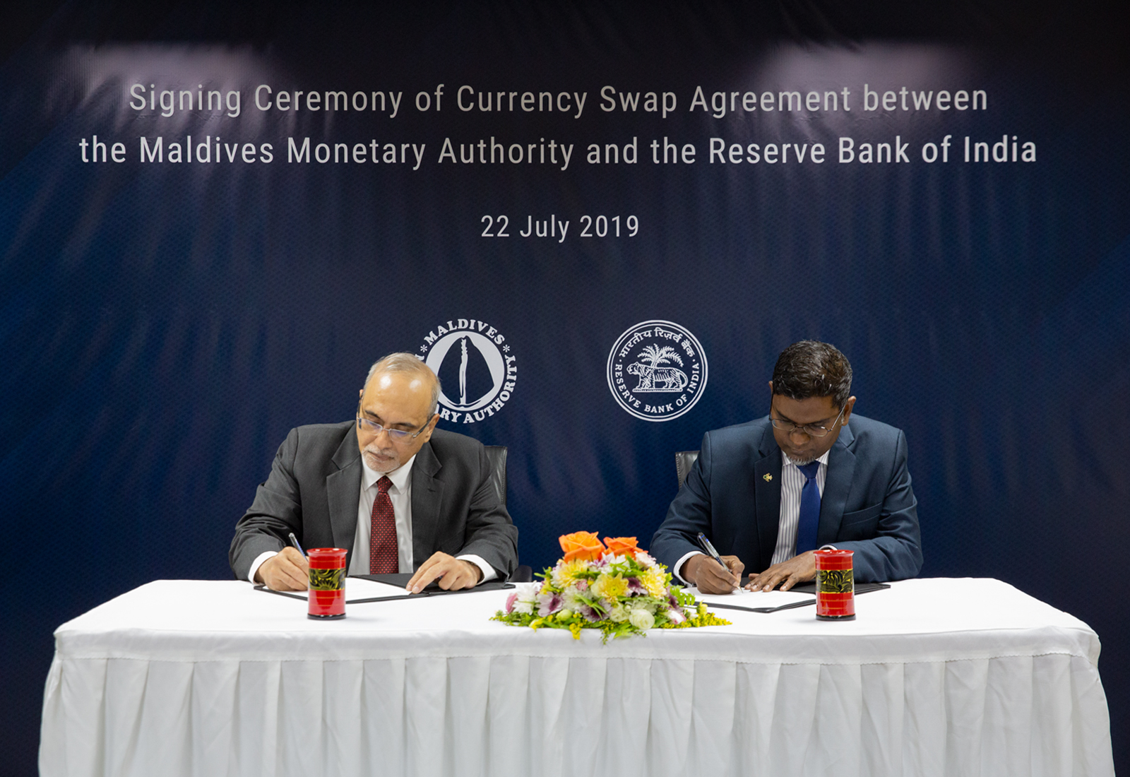 Maldives And India Sign Us 400m Currency Swap Deal Maldives - 